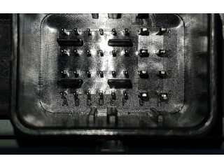 Блок управления двигателя 8201117953 Dacia Sandero