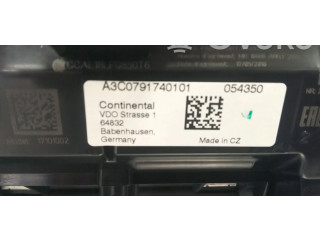 Přístrojová deska  Volkswagen T-Roc 2022 17A920320B  