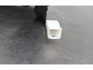 Зеркало электрическое Dacia Duster 2010 - 2017 года