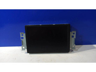 Радио/ проигрыватель CD/DVD / навигация