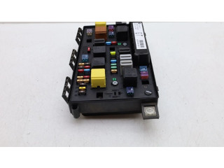 Pojistková skříňka 13206747, 13206747 Opel Zafira B 2006