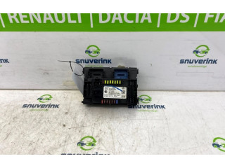 Блок предохранителей 68262535AJ, 28587012 Jeep Compass