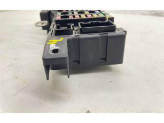 Блок предохранителей 30728008, 518828108   Volvo V70    