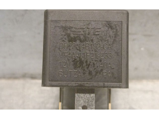 Блок предохранителей DH2214B192CA, VF4A11F21Z33TE Jaguar XE