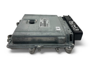 Блок управления двигателем Блок управления 31392982, 0281030782   Volvo V70