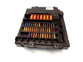 Блок предохранителей 6905228, 8378113   BMW Z4 E85 E86    