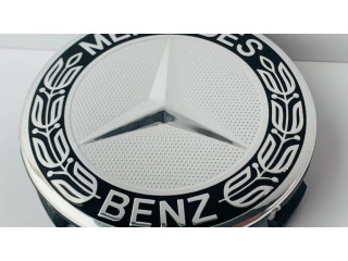 Заводская крышка (крышки) от центрального отверстия колеса