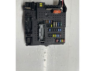 Блок предохранителей 8676391, 12217799   Volvo XC90    