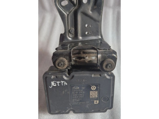Блок АБС 1K0907379BJ, 1K0614517DL Volkswagen Jetta VI 2011 - 2018 года