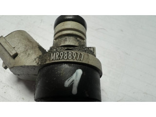 Форсунка MR988977 Mitsubishi Colt CZ3 для бензинового двигателя 1.3