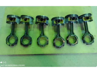 Píst    Nissan Murano Z50     