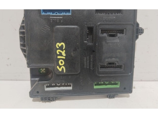 Pojistková skříňka Řídící jednotka BSM 284B14576R, S180098601 Renault Grand Modus
