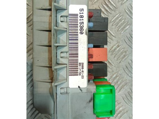 Блок предохранителей 51815360, 51815360 Fiat Linea