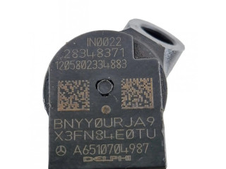 Vstřikovač 28348371 Mercedes-Benz E W212 pro naftový motor 2.2 651.924
