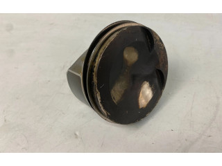  Поршень DNUE 06KBG, 82.435  Audi A3 S3 8V  