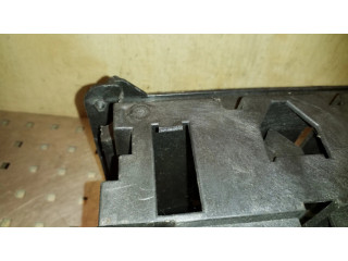 Другая деталь салона