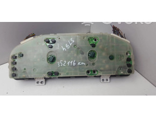 Панель приборов Mazda 626