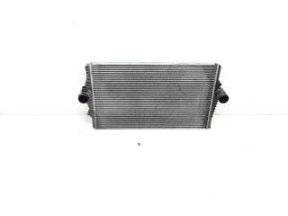 Интеркулер  30748809   Volvo V70 