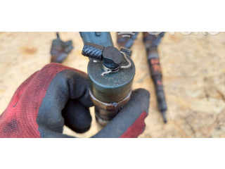 Топливная рампа QQQQQQQQQQQ   Rover 75  