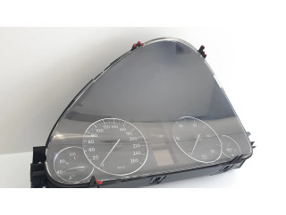 Přístrojová deska Mercedes-Benz C W203 2004 A2035404947