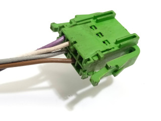 Зеркало электрическое Volkswagen New Beetle 1998 - 2011 года