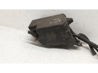 Pojistková skříňka 8266242190 Toyota RAV 4 (XA30) 2007