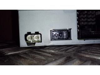 Радио/ проигрыватель CD/DVD / навигация