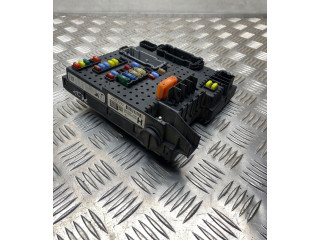 Блок предохранителей 30728512, 28017881 Volvo S80