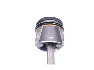 Поршень с шатуном D4204T23 D4204T23 Volvo XC90