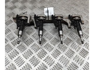 Vstřikovací lišta 7639979   BMW 3 F30 F35 F31    B48 B20 A 