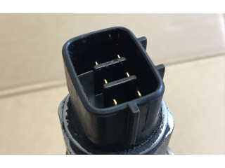 Топливная рампа 8945860010, KH013003 Lexus IS 220D-250-350