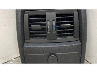 Задняя воздушная решётка