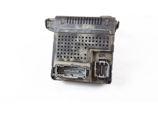 Блок предохранителей 30765646   Volvo V70    