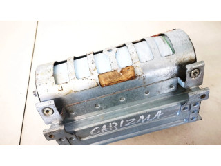 Подушка безопасности пассажира Mitsubishi Carisma