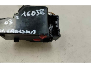 Ручка стеклоочистителей Mitsubishi Carisma