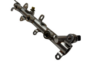 Топливная рампа 06M133316L, 1709420279   Audi A5  