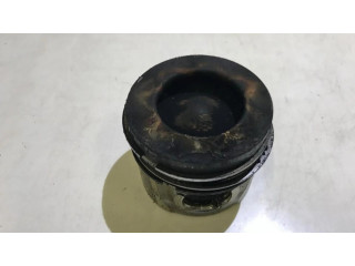 Píst    Citroen Berlingo  pro naftový motor 1.6  