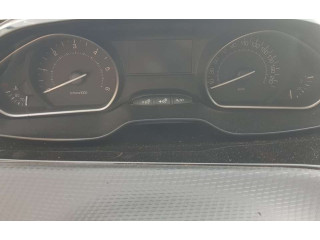 Панель приборов 9813848980   Peugeot 2008 I       