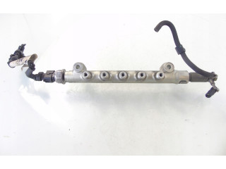 Топливная рампа 55570022 Opel Meriva B