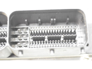 Блок управления двигателя 04L907309R   Skoda Superb B8 (3V)