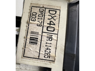 Спидометр (приборный щиток) MR114265, 0P0179001 Mitsubishi Carisma