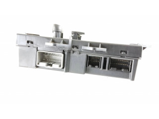 Включатель электрических окон