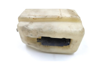 Бачок оконной жидкости