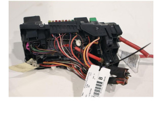 Блок предохранителей 5Q0937125A   Volkswagen Golf VII    