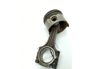 Píst 11004 Mercedes-Benz S W116 pro benzínový motor 2.8