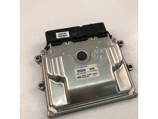 Блок управления двигателем Блок управления 3910304CD0   KIA Ceed