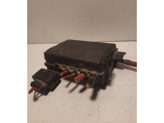 Блок предохранителей 1J0937550AA   Audi A3 S3 8L    