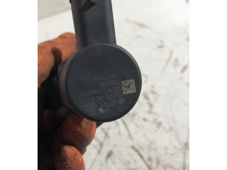 Топливная рампа 30777554, 0281002712 Volvo V70 для двигателя D5244T7