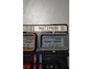 Блок предохранителей 9667199680   Citroen C5    