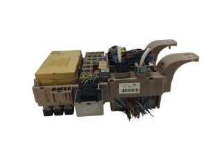 Блок предохранителей 8264113040, 2323000231   Toyota Corolla Verso E121    